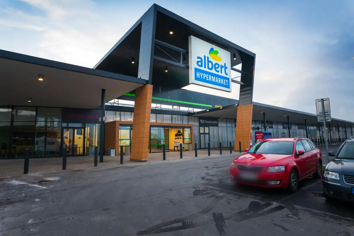 Albert Hypermarket